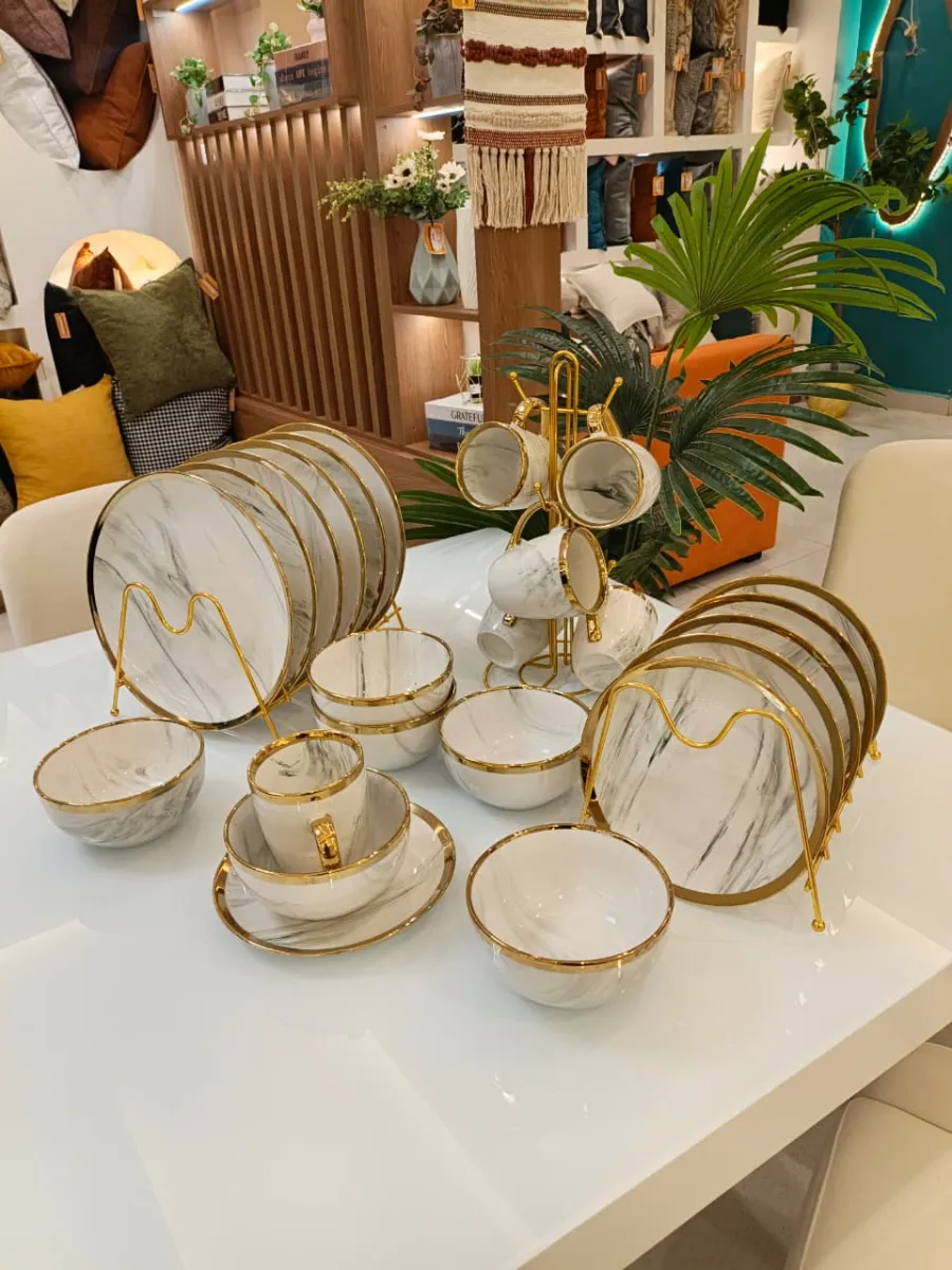 Marble & Gold Luxury Ceramic Dining Set — White & Gold